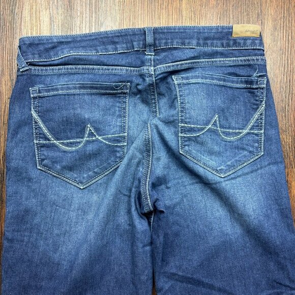 Ariat Trouser Jeans Distressed Dark Wash Women’s Size 30R - Picture 4 of 10